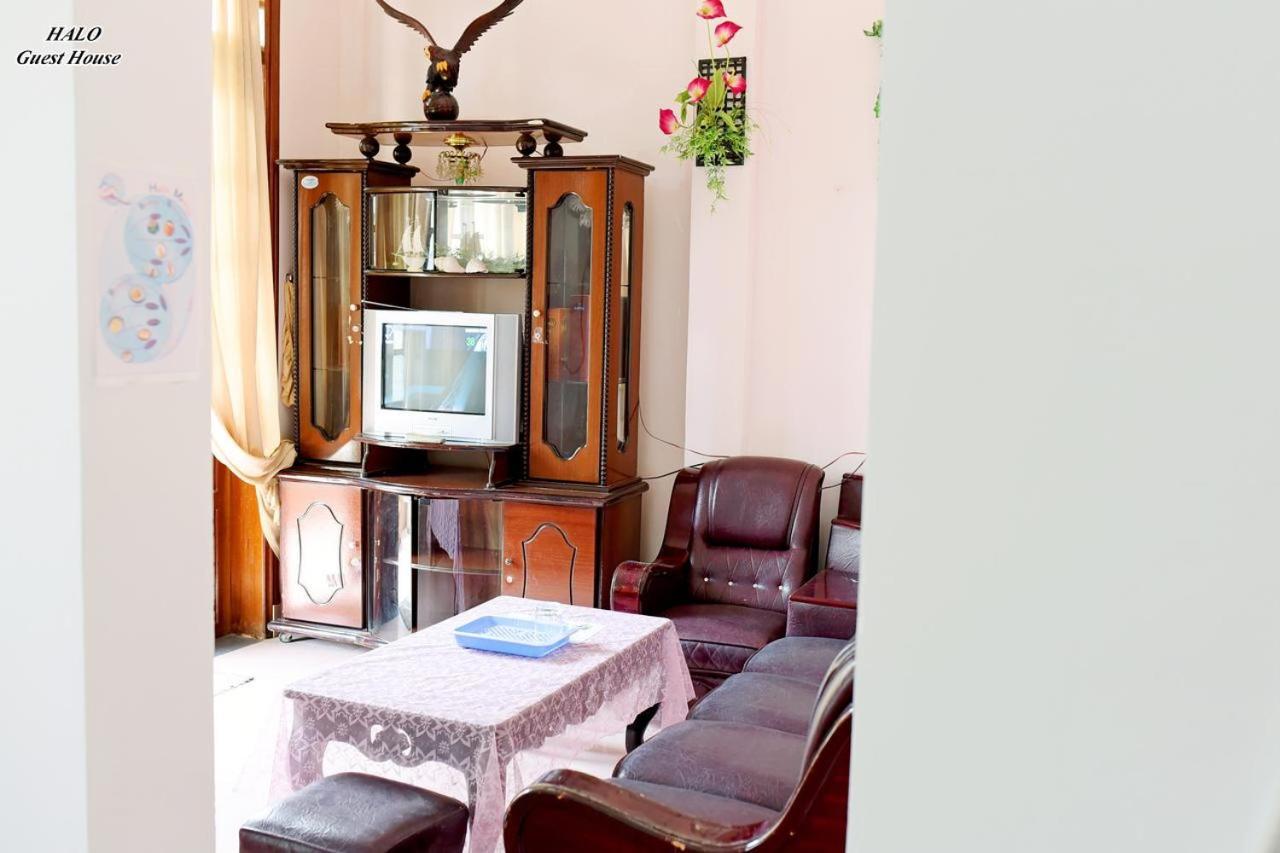 Haloo Bed & Breakfast Hue Exterior photo